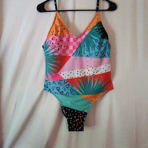 Xhileration Size L bathing suit